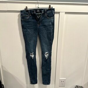 Very gently used distressed Hollister jeans